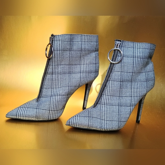 Qupid Plaid Stiletto Zip-up Booties - Picture 2 of 7